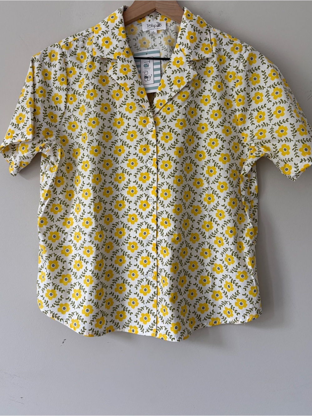Tulip B Button-down Floral Top - S